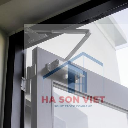 Cách lựa chọn và lắp đặt tay co thủy lực cho cửa nhôm kính đúng cách.